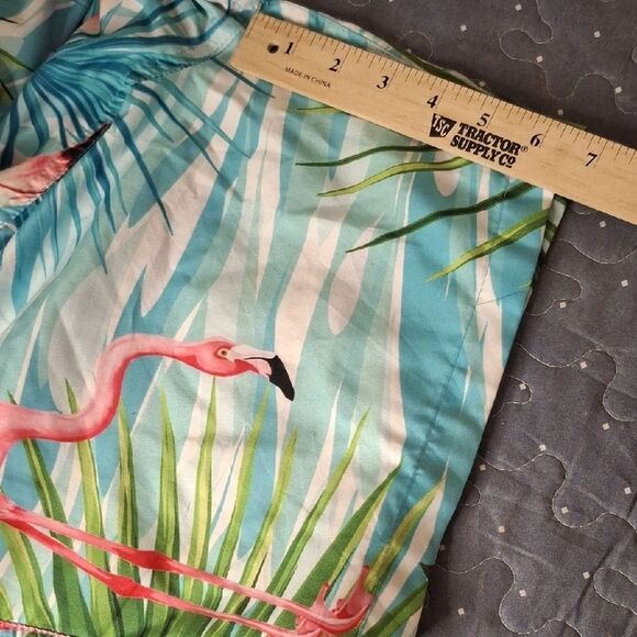 Nova Men Blue and Pink Athletic Shorts Flamingo Print size large - Picture 6 of 6